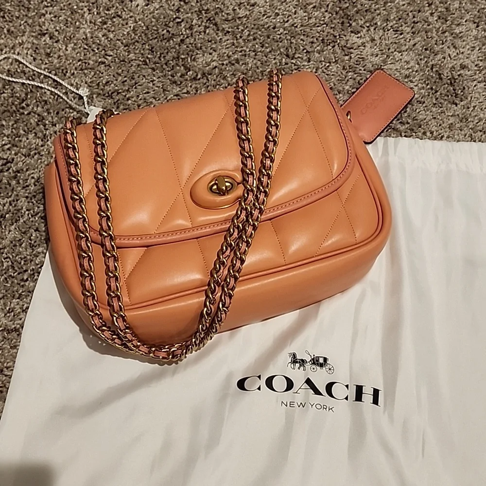 Coach Quilted Madison - Picture 3 of 11